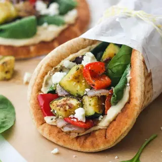 Pão Pita Vegetariano com Queijo