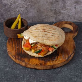 Пита с курицей (350г)