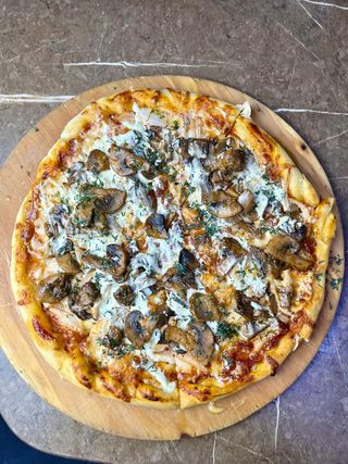 С курицей, грибами и соусом Ранч (440г)