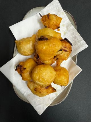 Pittule con cipolla di tropea