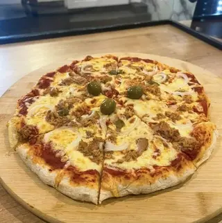 Pizza Al Tonno
