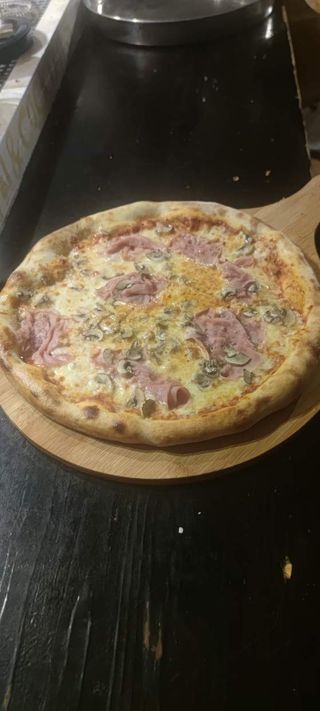 Pizza Capricciosa