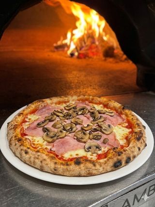 Cotto e funghi
