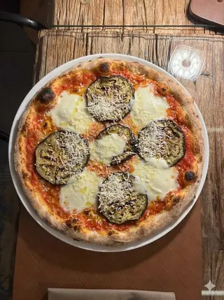 Pizza parmigiana