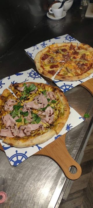 Pizza Pesto & Mortadella