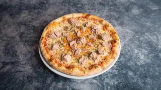 Pizza Tonno