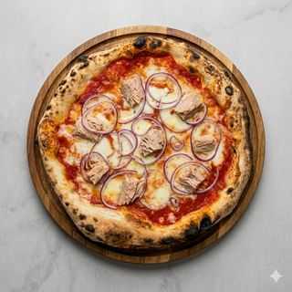 Pizza con tonno e cipolla