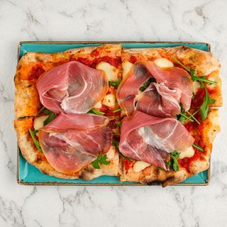 Pinsa prosciutto