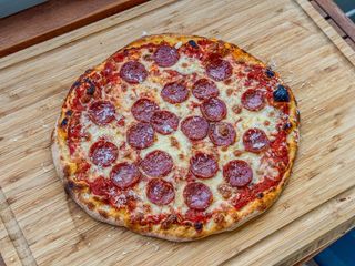 Pizza de Salame