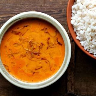 Plain coconut curry