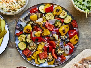 Plat Grillé Aux Légumes Sautés