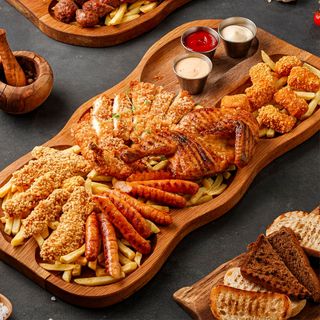 Тарелка с курицей/ Platou de Pui