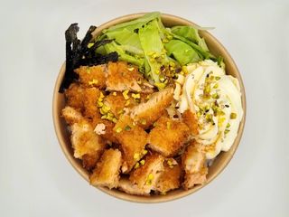 Pokè salmon tempura