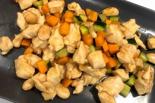 Pollo con mandorle（杏仁鸡）