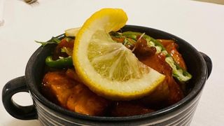 Pezzi di pollo zafferano