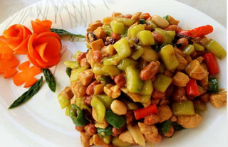 63宫保鸡丁Pollo alla Gong Bao