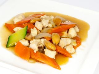 Pollo alle mandorle