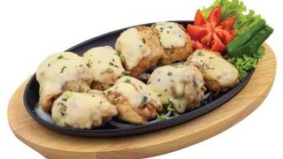 Pollo malai boti con pistacchio grilla