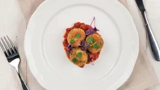 Polpette di tonno alla pizzaiola su salsa all'arrabbiata 4 pezzi