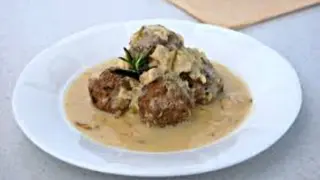 Polpette su crema al tartufo 6 pezzi