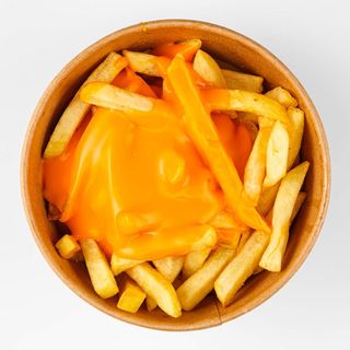 Pomfrit sa sirom