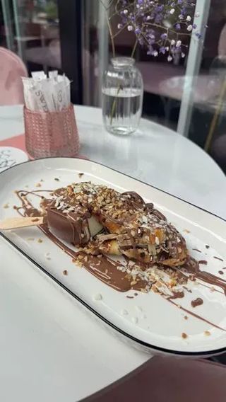 Premium topli croissant