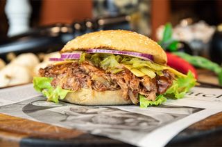 Pulled pork sendvič