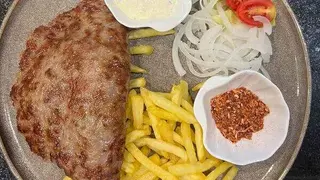 Punjena pljeskavica