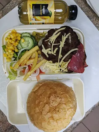Punjena pljeskavica