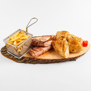 Rolana punjena vješalica