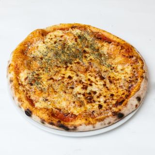 Quattro formaggi pizza