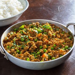 Handi - qeema mattar