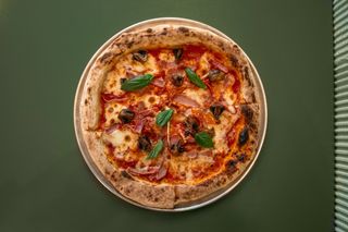 Pizza Regina