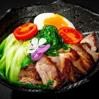RIS007. Poke con maiale charsiu