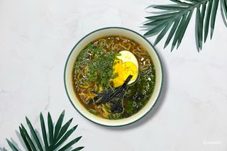 Рамён с яйцом и сыром (400г)