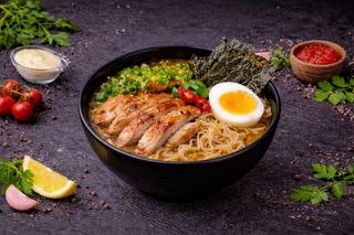 Рамён с курицей (350г)