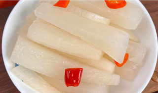 26 凉拌萝卜Ravanello marinato crudo