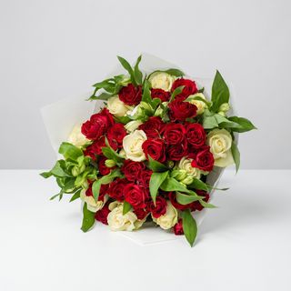Red Roses & Lily Bouquet