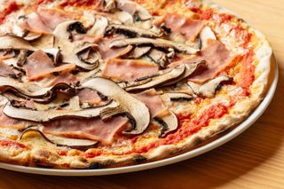 Pizza Regina