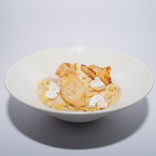 Rezanci sa piletinom i gljivama