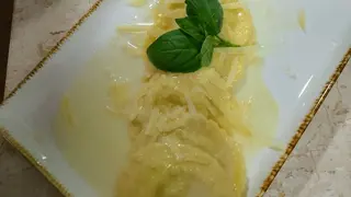 Rigatoni con zucchine e salsiccia