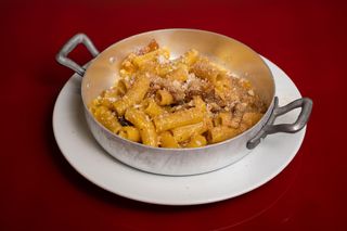 Rigatoni cu riquaggiu