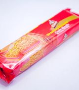 Riham Strawberry Flavoured Cream Biscuits 70G