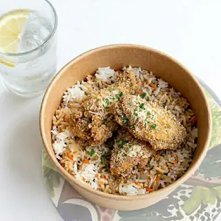 Riso +2 pezzi parmesan wings + acqua