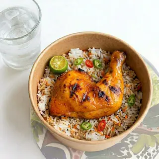 Riso + chicken inasal + acqua