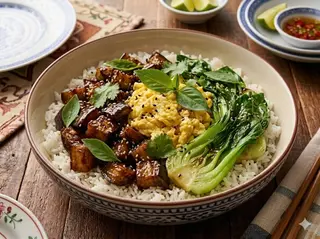 Riso bowl con melanzane saltate