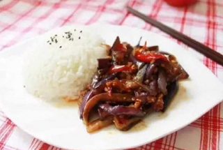 48 鱼香茄子盖饭Riso con melanzane brasate