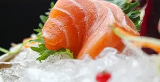 Sashimi salmone