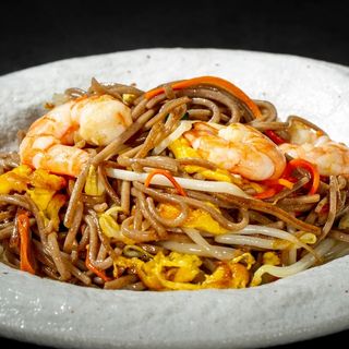 SPA006. Soba con gamberi