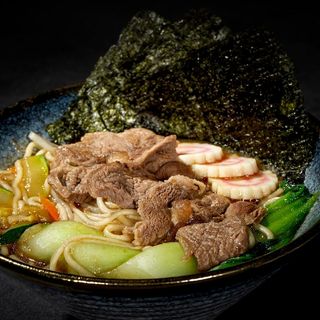 SPA009. Ramen con manzo e uova
